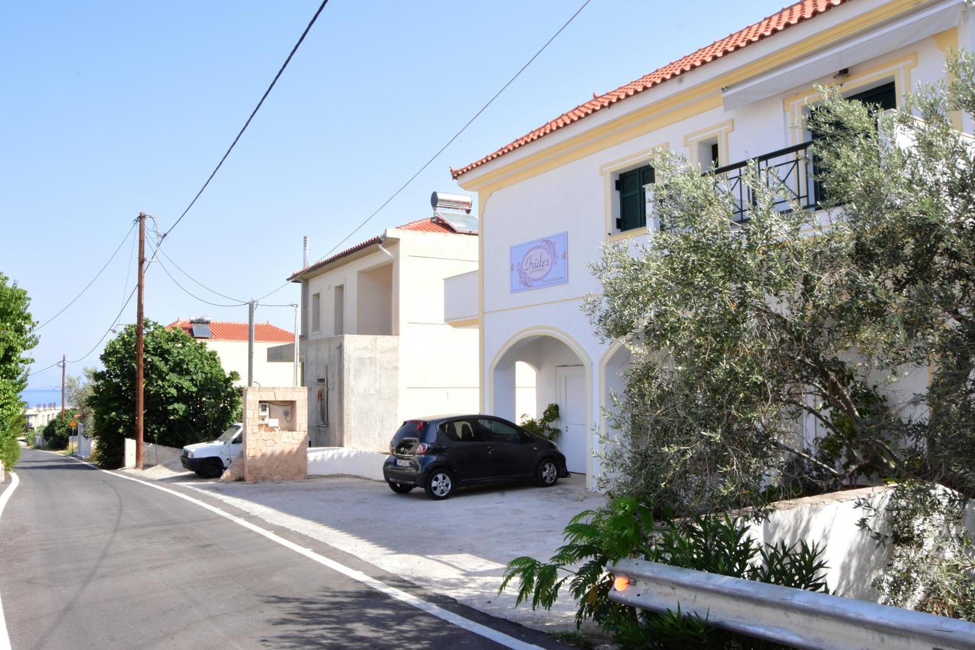 Irides Apartments Megalochori  Bagian luar foto
